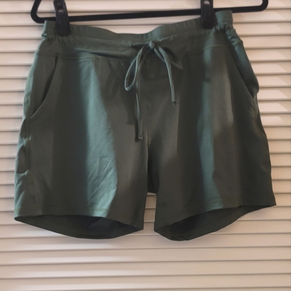 Olive Green Workout Athletic Shorts With Pockets & Drawstring